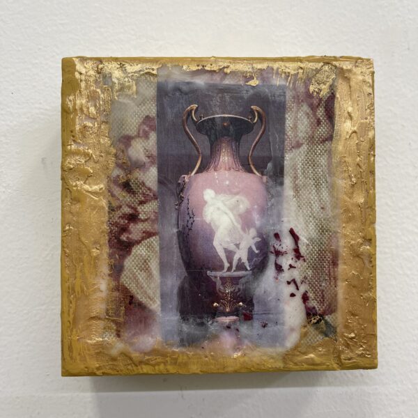 Love Urn by Suzanne Lenz